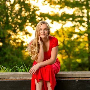 Meet your Posher, Olivia